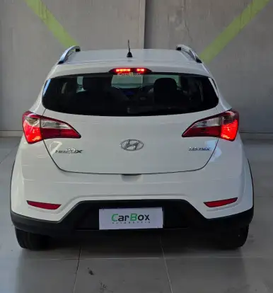 HYUNDAI-HB20X-2014