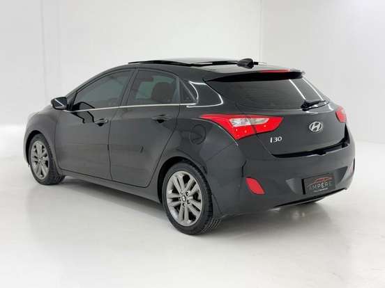 HYUNDAI-I30-1.8 MPI 16V GASOLINA 4P AUTOMATICO HYUNDAI-I30-2015