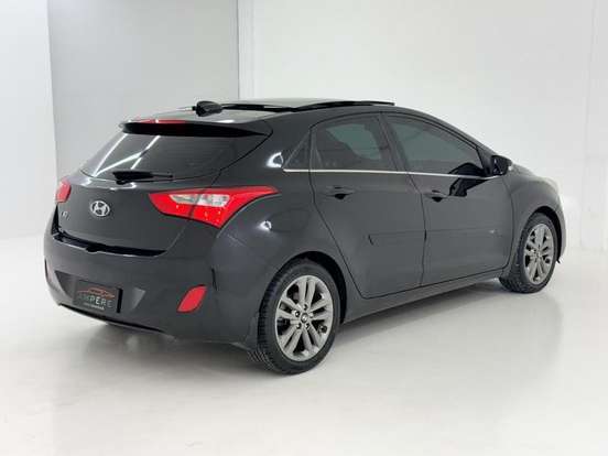 HYUNDAI-I30-1.8 MPI 16V GASOLINA 4P AUTOMATICO HYUNDAI-I30-2015