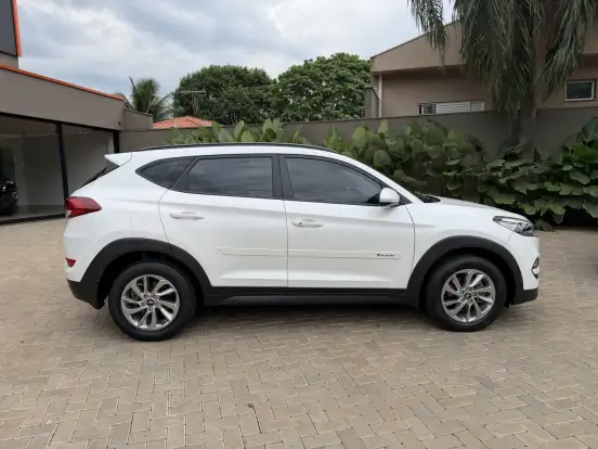 HYUNDAI-TUCSON-2018