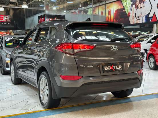 HYUNDAI-TUCSON-2022