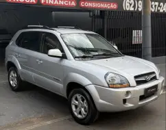 HYUNDAI TUCSON 2.0 MPFI GLS 16V 143CV 2WD FLEX 4P AUTOMÁTICO HYUNDAI TUCSON 2.0 MPFI GLS 16V 143CV 2WD FLEX 4P AUTOMÁTICO