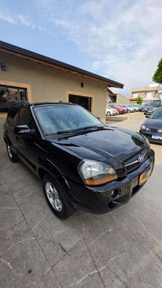 HYUNDAI-TUCSON-2011
