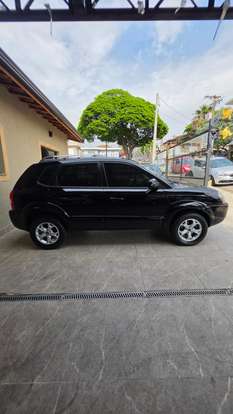 HYUNDAI-TUCSON-2.0 MPFI GL 16V 2WD GASOLINA 4P AUTOMÁTICO HYUNDAI-TUCSON-2011