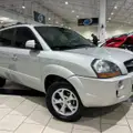 HYUNDAI TUCSON 2.0 MPFI GLS 16V 143CV 2WD FLEX 4P AUTOMÁTICO HYUNDAI TUCSON 2.0 MPFI GLS 16V 143CV 2WD FLEX 4P AUTOMÁTICO