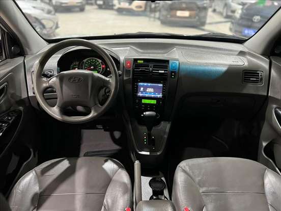 HYUNDAI-TUCSON-2.0 MPFI GLS 16V 143CV 2WD FLEX 4P AUTOMÁTICO HYUNDAI-TUCSON-2013