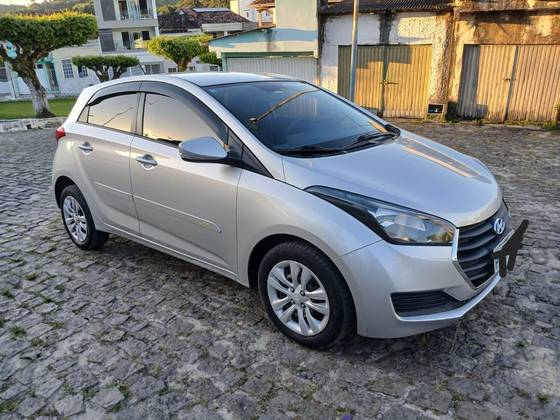 HYUNDAI HB20 1.0 COMFORT 12V FLEX 4P MANUAL