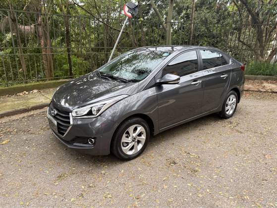 HYUNDAI HB20S 1.6 PREMIUM 16V FLEX 4P AUTOMÁTICO