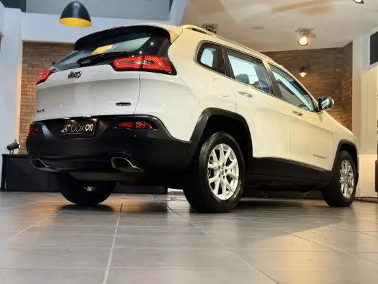 JEEP-CHEROKEE-3.2 LONGITUDE 4X4 V6 24V GASOLINA 4P AUTOMÁTICO JEEP-CHEROKEE-2014