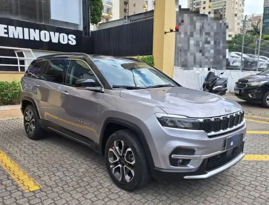 JEEP-COMMANDER-2023