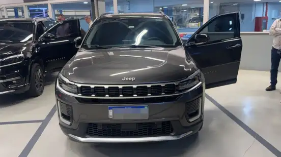 JEEP-COMMANDER-2025