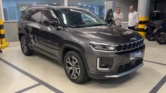 JEEP-COMMANDER-2025