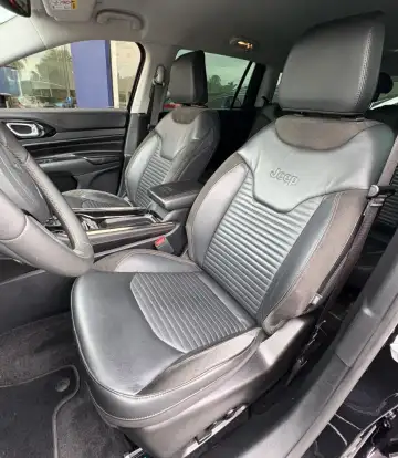 JEEP-COMMANDER-2023