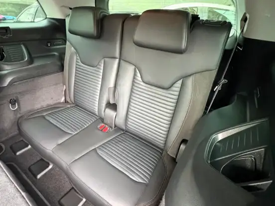 JEEP-COMMANDER-1.3 T270 TURBO FLEX LIMITED AT6 JEEP-COMMANDER-2023