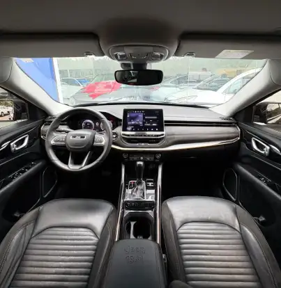 JEEP-COMMANDER-2023