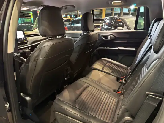 JEEP-COMMANDER-1.3 T270 TURBO FLEX LONGITUDE AT6 JEEP-COMMANDER-2026