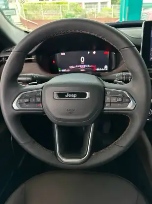 JEEP-COMMANDER-2024