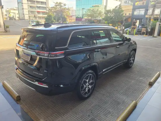 JEEP-COMMANDER-2025