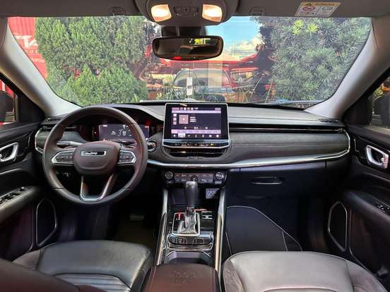JEEP-COMMANDER-2023