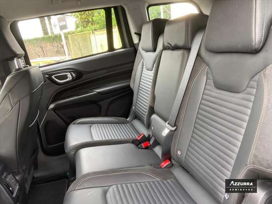 JEEP-COMMANDER-2024