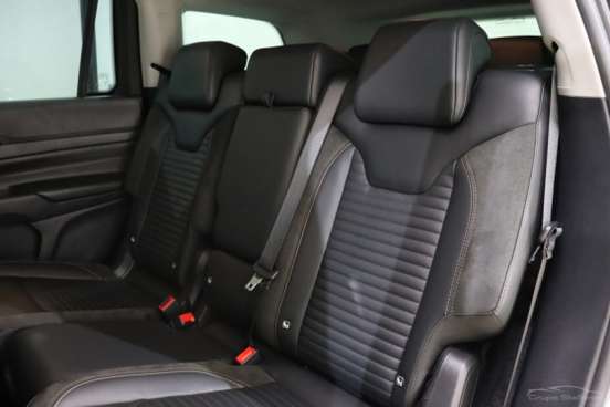 JEEP-COMMANDER-2022