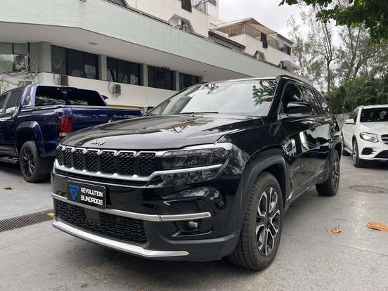 JEEP-COMMANDER-2025