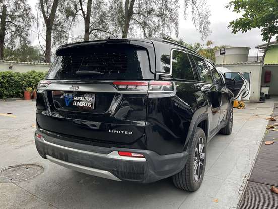 JEEP-COMMANDER-2025