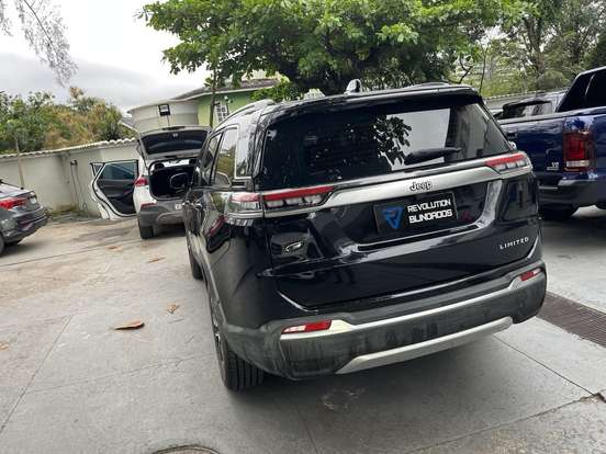 JEEP-COMMANDER-2025