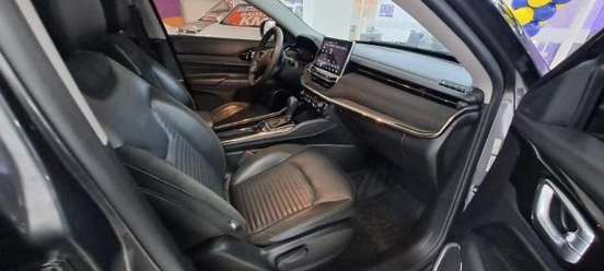 JEEP-COMMANDER-2023