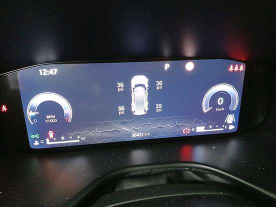 JEEP-COMMANDER-2023