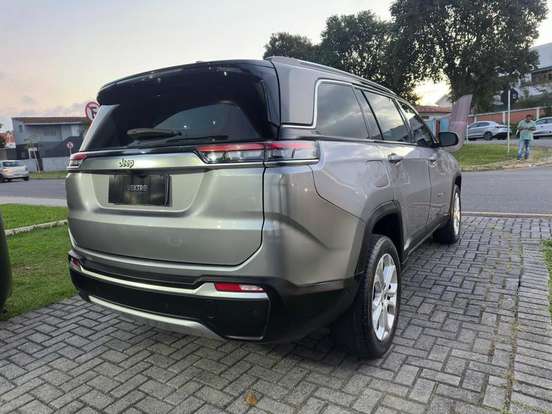 JEEP-COMMANDER-1.3 T270 TURBO FLEX LONGITUDE AT6 JEEP-COMMANDER-2024