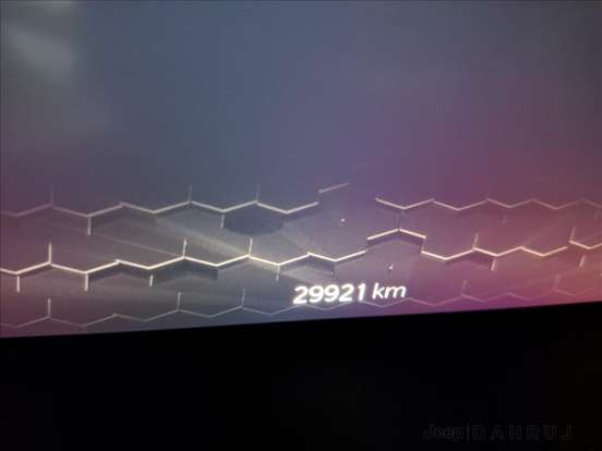 JEEP-COMMANDER-2024
