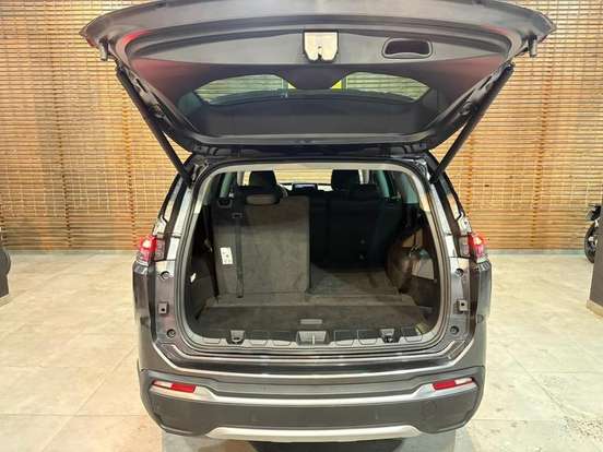 JEEP-COMMANDER-2025