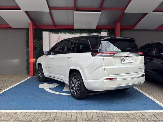 JEEP-COMMANDER-2021