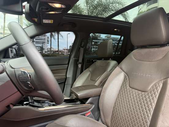 JEEP-COMMANDER-1.3 T270 TURBO FLEX OVERLAND AT6 JEEP-COMMANDER-2025