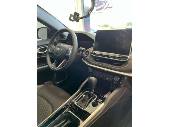 JEEP-COMMANDER-2025