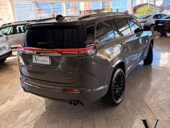 JEEP-COMMANDER-2.0 HURRICANE 4 TURBO GASOLINA BLACKHAWK AT9 JEEP-COMMANDER-2025