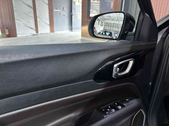 JEEP-COMMANDER-2.0 TD380 TURBO DIESEL OVERLAND AT9 JEEP-COMMANDER-2023