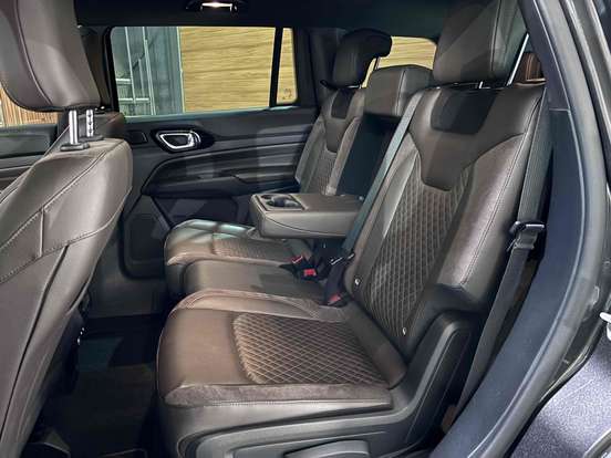 JEEP-COMMANDER-2.0 TD380 TURBO DIESEL OVERLAND AT9 JEEP-COMMANDER-2023