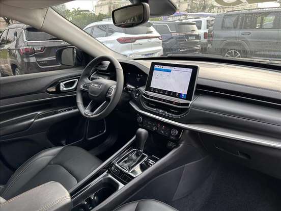 JEEP-COMPASS-2024