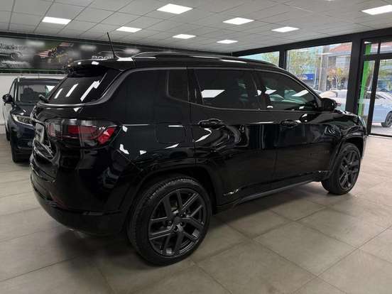 JEEP-COMPASS-2024