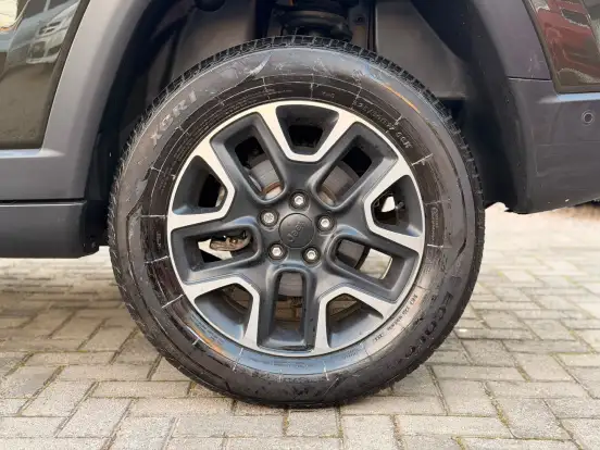 JEEP-COMPASS-2.0 16V DIESEL TRAILHAWK 4X4 AUTOMÁTICO JEEP-COMPASS-2019