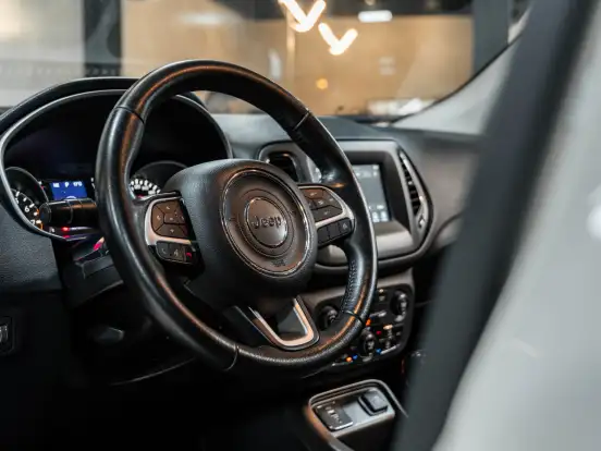 JEEP-COMPASS-2.0 16V FLEX SPORT AUTOMÁTICO JEEP-COMPASS-2019