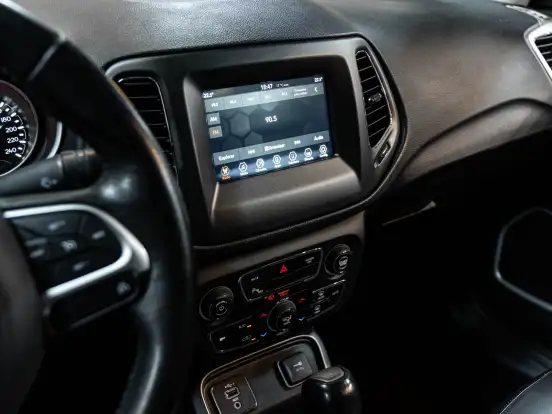 JEEP-COMPASS-2.0 16V FLEX SPORT AUTOMÁTICO JEEP-COMPASS-2019