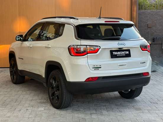 JEEP-COMPASS-2.0 16V DIESEL LONGITUDE 4X4 AUTOMÁTICO JEEP-COMPASS-2018