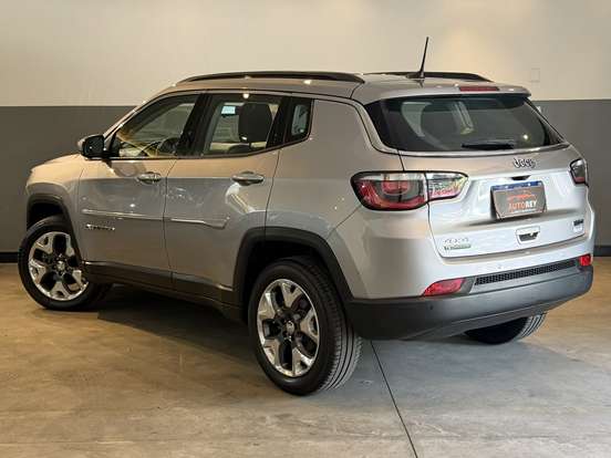 JEEP-COMPASS-2.0 16V DIESEL LONGITUDE 4X4 AUTOMÁTICO JEEP-COMPASS-2018