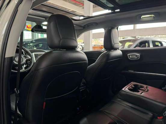 JEEP-COMPASS-2.0 16V DIESEL TRAILHAWK 4X4 AUTOMÁTICO JEEP-COMPASS-2017