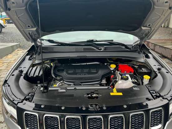 JEEP-COMPASS-2.0 16V FLEX LONGITUDE AUTOMÁTICO JEEP-COMPASS-2018