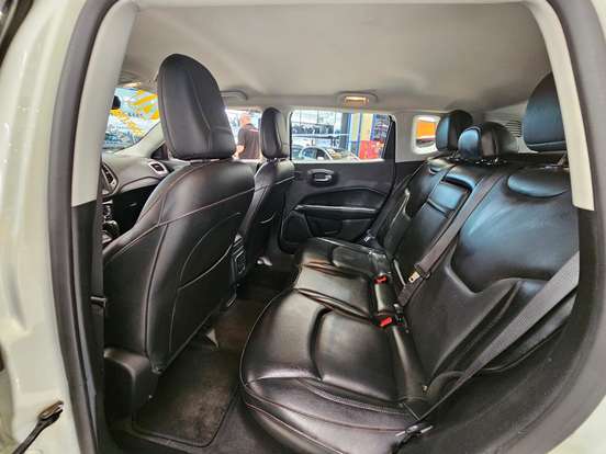 JEEP-COMPASS-2.0 16V FLEX LONGITUDE AUTOMÁTICO JEEP-COMPASS-2019