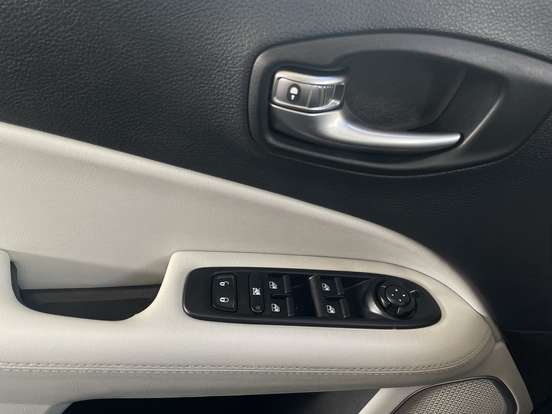 JEEP-COMPASS-2018